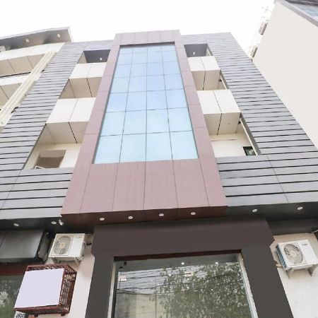 Hotel Red Snapper Couple Friendly At West Delhi New Delhi Exterior photo