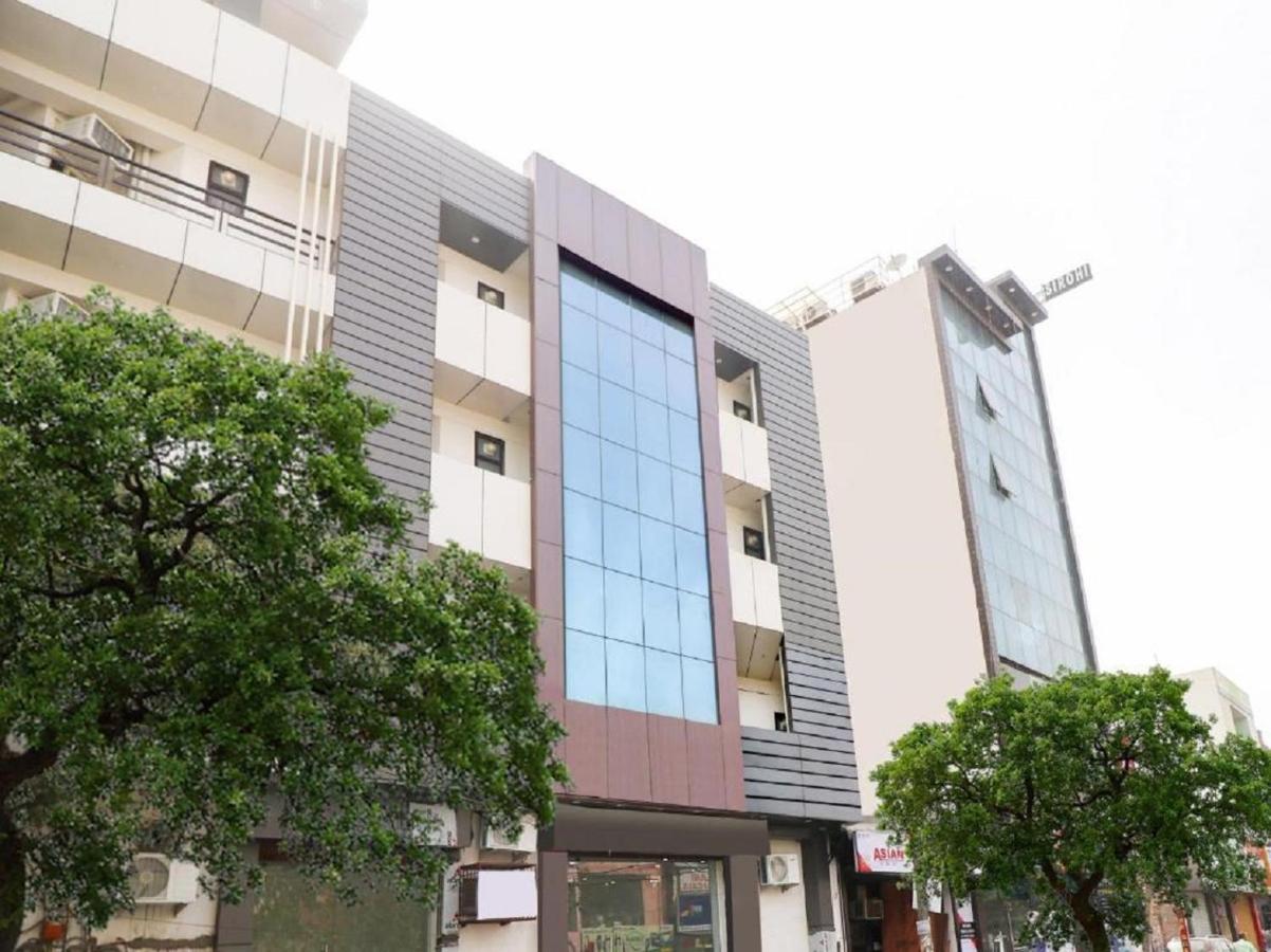 Hotel Red Snapper Couple Friendly At West Delhi New Delhi Exterior photo